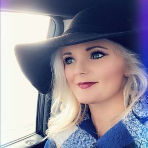 Meet your Posher, Brandi